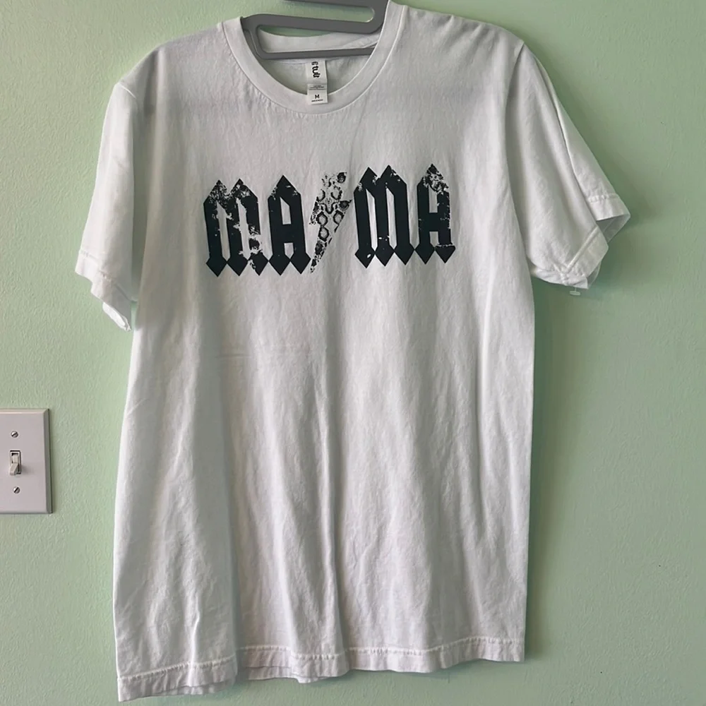 Tultex 202 MAMA Black & White Lightning Bolt Rock Look Graphic Print T-Shirt. M. - Picture 1 of 11